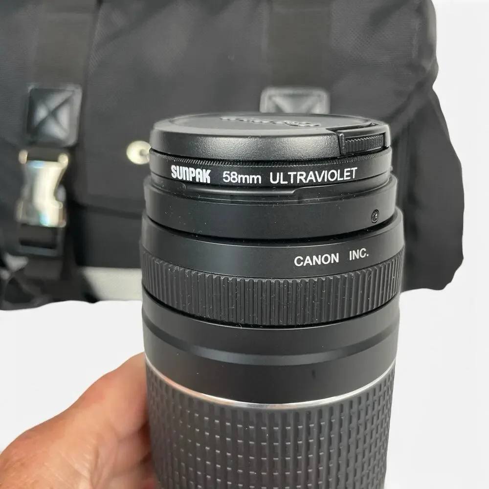 Canon EOS Rebel XS EOS 1000D DS126191 DSLR Camera Kit 18-55mm & 75-300mm